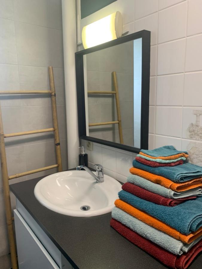 Appartement Tout Confort Dans Une Residence Calme Givet Exterior foto
